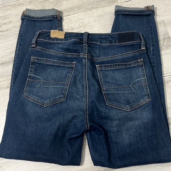 American Eagle Vintage High Rise Jeans Size 2.  NWT - Picture 3 of 11